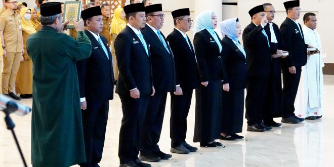Bobby Nasution Lantik 8 Pejabat Eselon II,  Minta Ciptakan Program yang Dorong Pertumbuhan Ekonomi